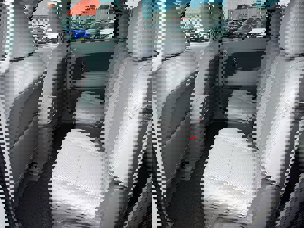 New 2026 Hyundai Palisade Limited image 16