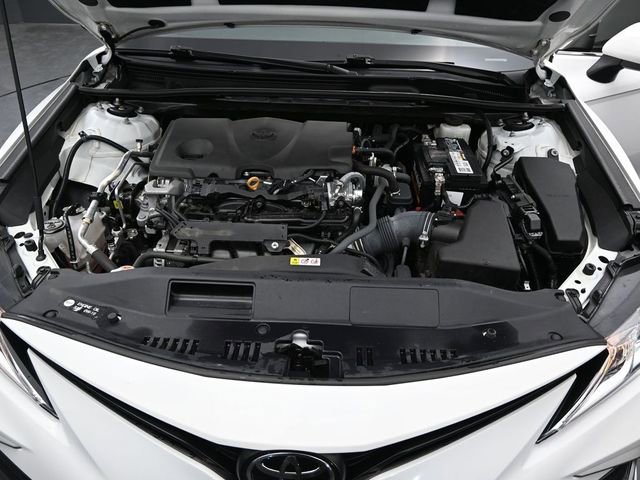 Used 2022 Toyota Camry LE image 11