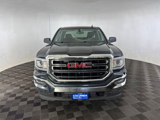 Used 2017 GMC Sierra 1500 SLE w/ SLE Value Package AWD/4WD image 2