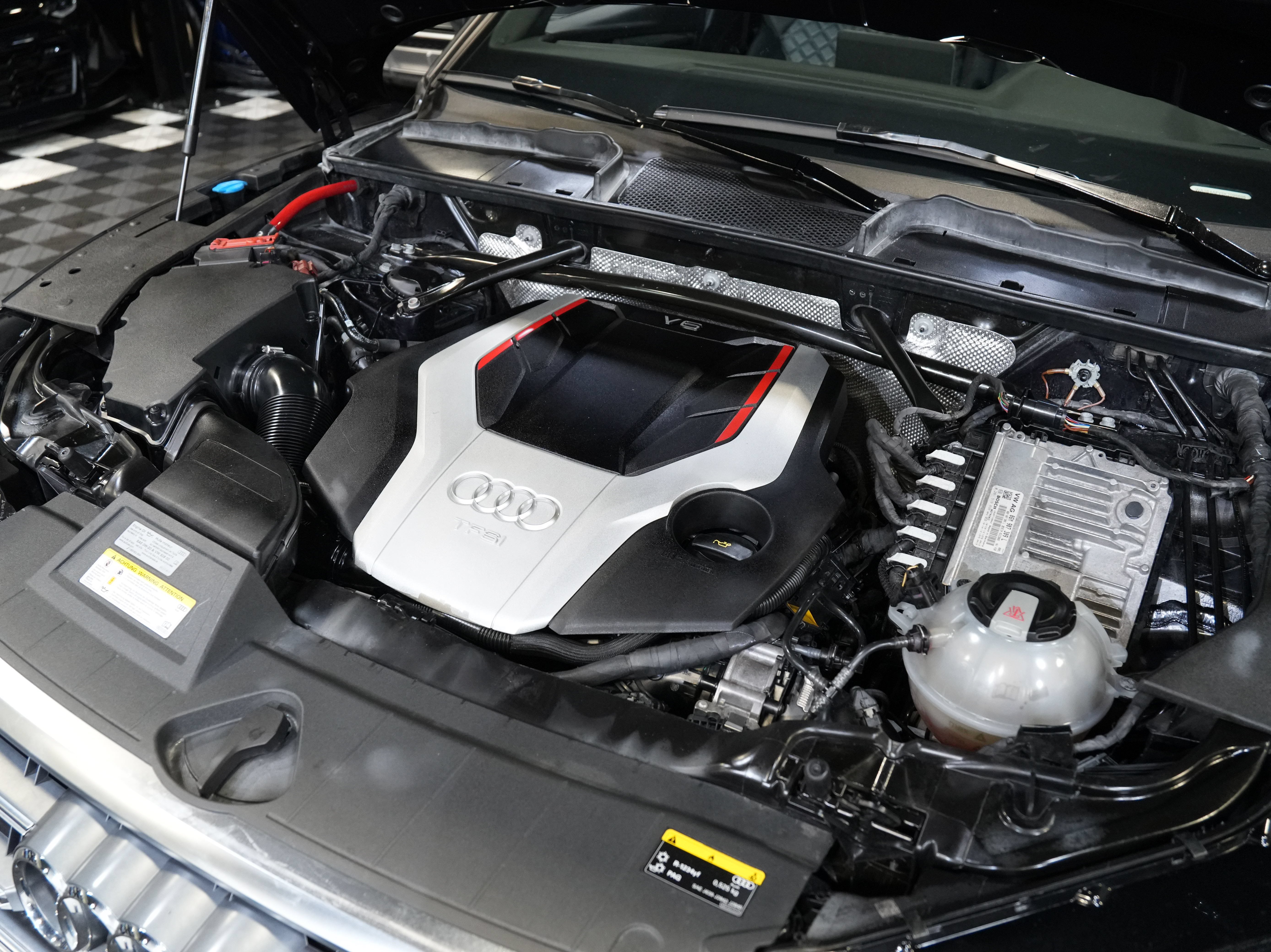 Used 2019 Audi SQ5 Premium Plus AWD/4WD image 49