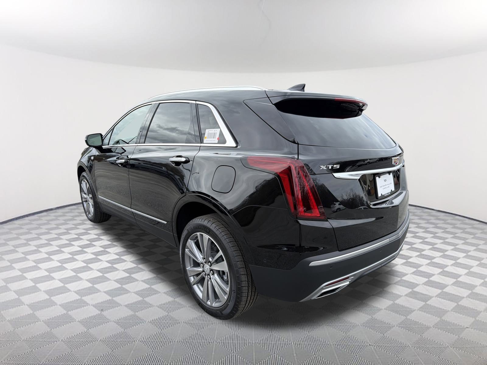 New 2026 Cadillac XT5 Premium Luxury FWD image 8