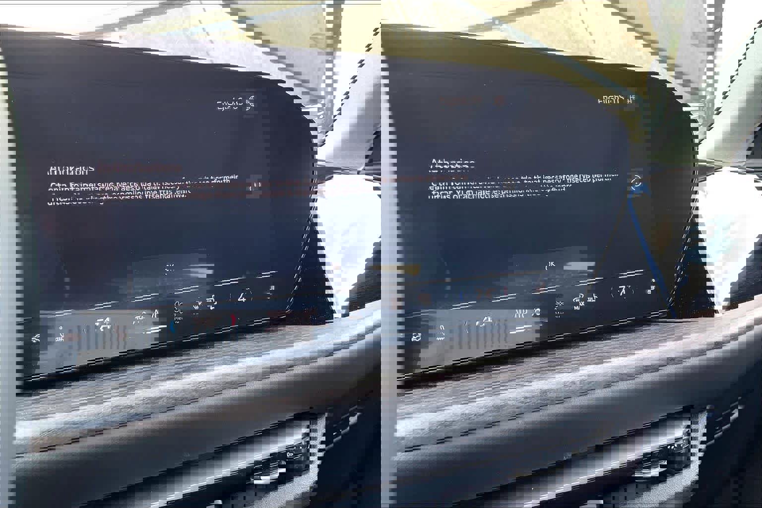 Used 2025 Audi Q5 Premium w/ Convenience Package image 31