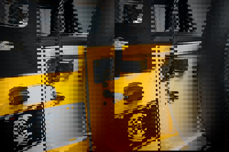 Used 1995 Land Rover Defender 90 image 37