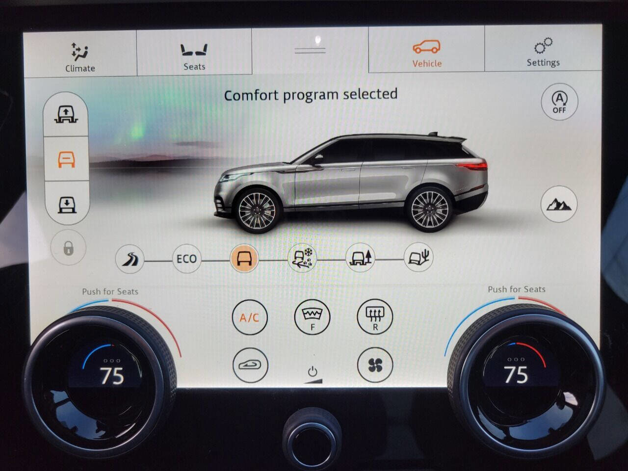 Used 2020 Land Rover Range Rover Velar R-Dynamic HSE image 11