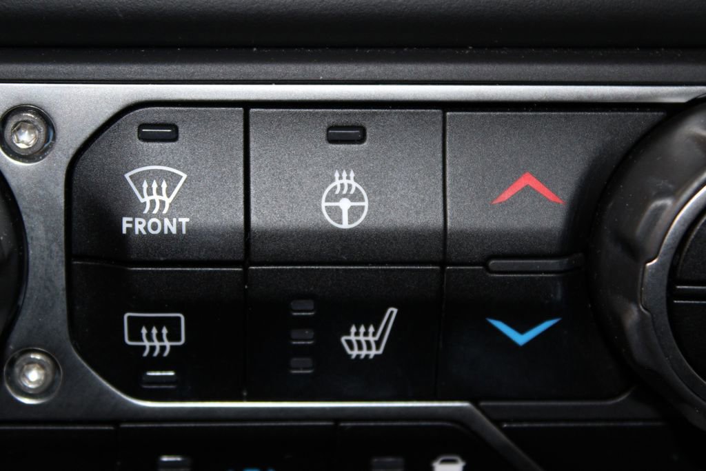 Used 2023 Jeep Wrangler Unlimited Sahara w/ Cold Weather Group image 46