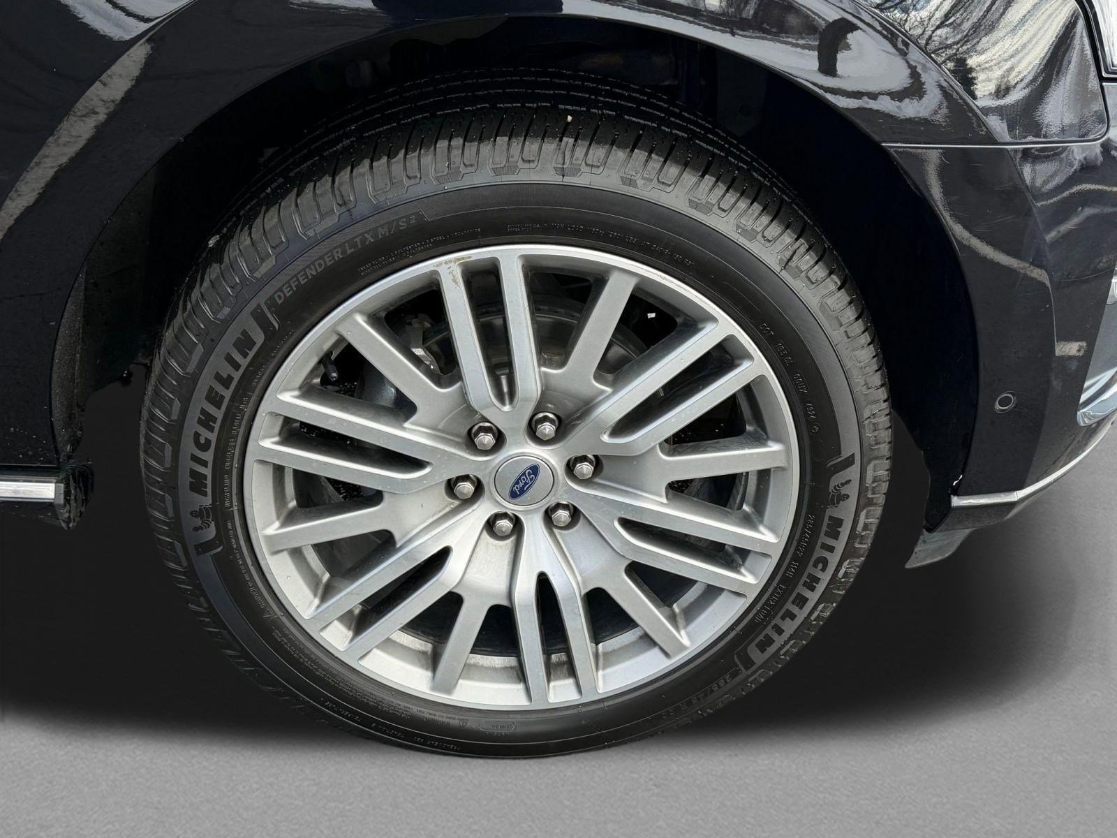 Used 2022 Ford Expedition Max Platinum image 10