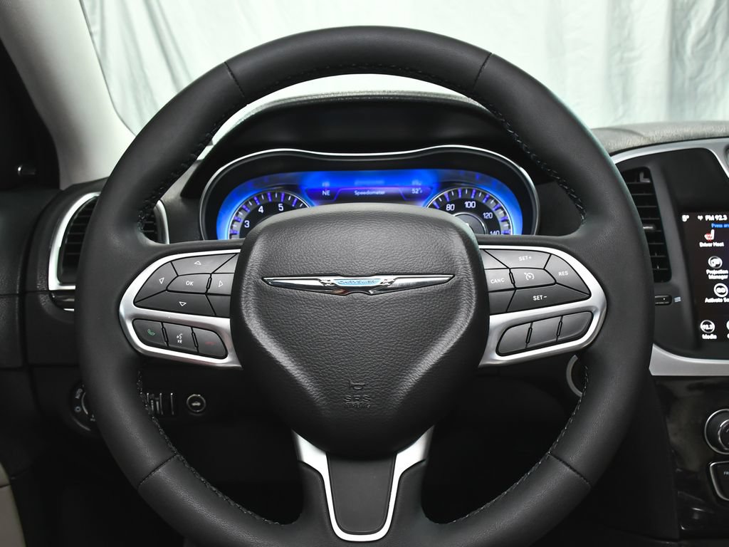 Used 2023 Chrysler 300 Touring L w/ Comfort Group AWD/4WD image 34