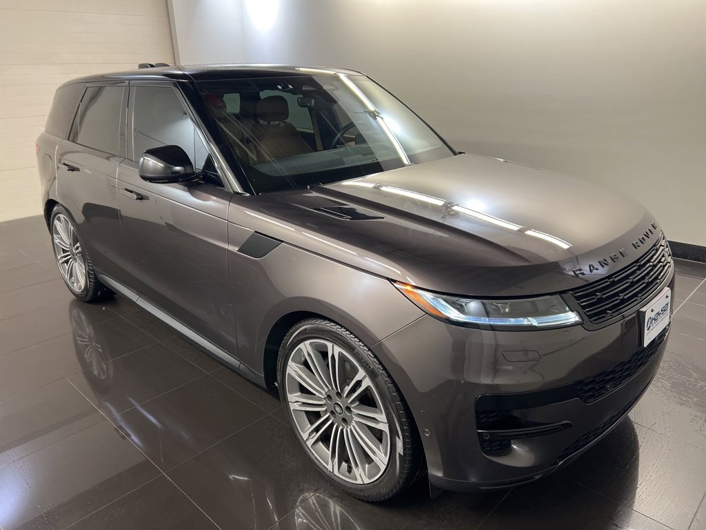 Used 2024 Land Rover Range Rover Sport SE image 1