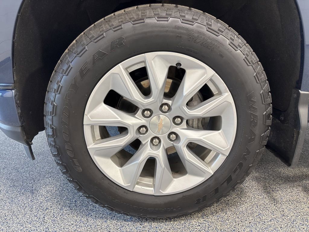 Used 2022 Chevrolet Silverado 1500 Custom AWD/4WD image 39