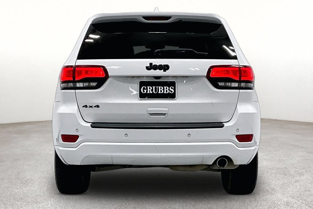 Used 2020 Jeep Grand Cherokee Altitude AWD/4WD image 5