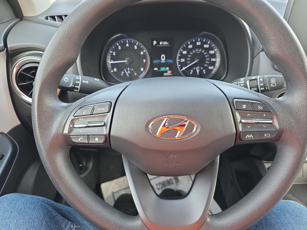 Used 2023 Hyundai Kona SEL AWD/4WD image 15