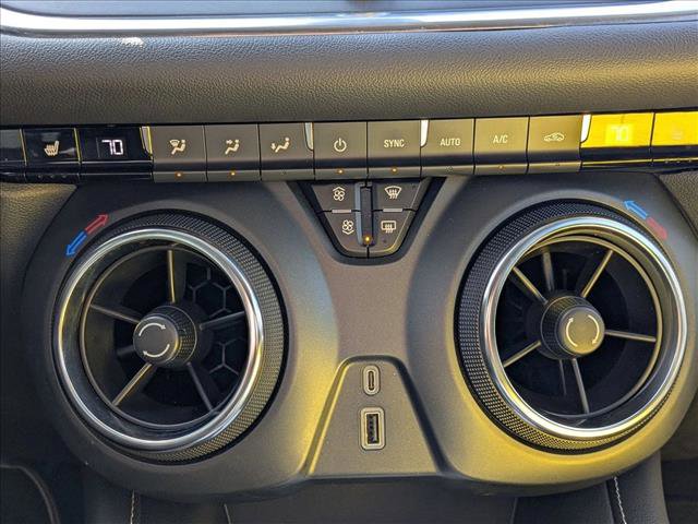 Used 2023 Chevrolet Blazer LT image 18