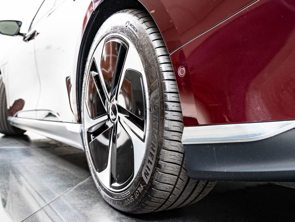 Used 2024 Lucid Air Grand Touring image 48