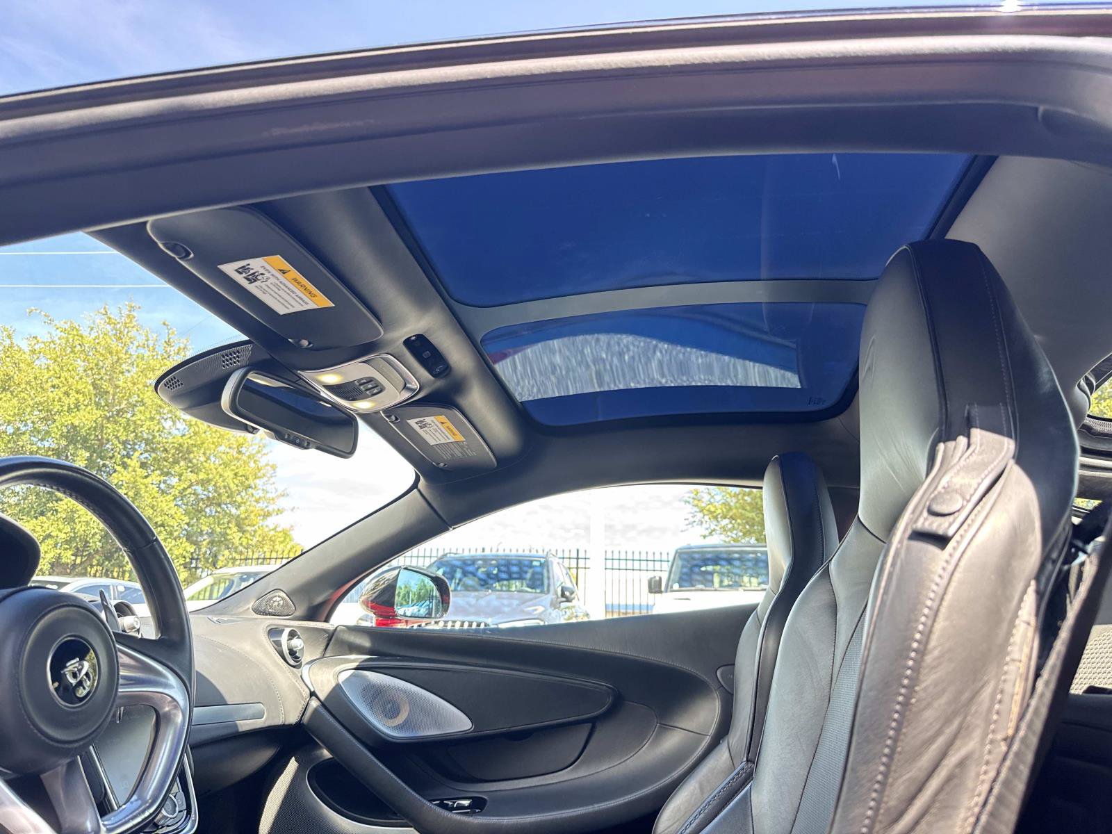 Used 2020 McLaren GT RWD image 27
