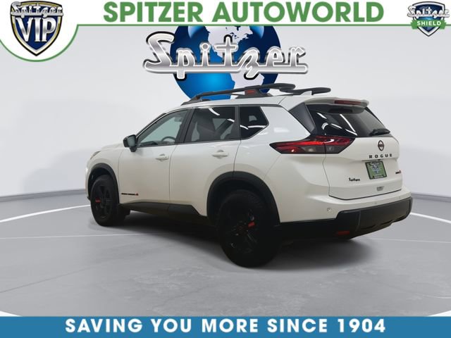 Used 2025 Nissan Rogue SV AWD/4WD image 3