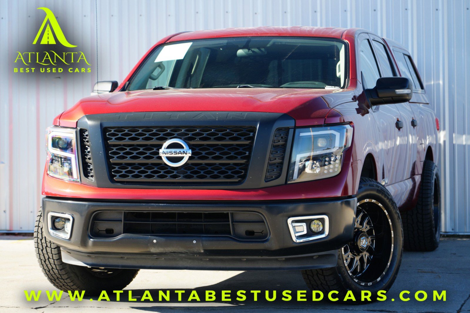Used 2017 Nissan Titan S image 1
