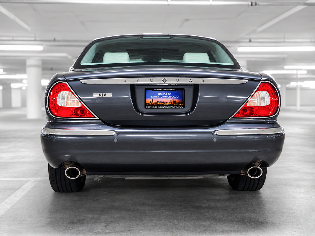 Used 2004 Jaguar XJ8 RWD image 7