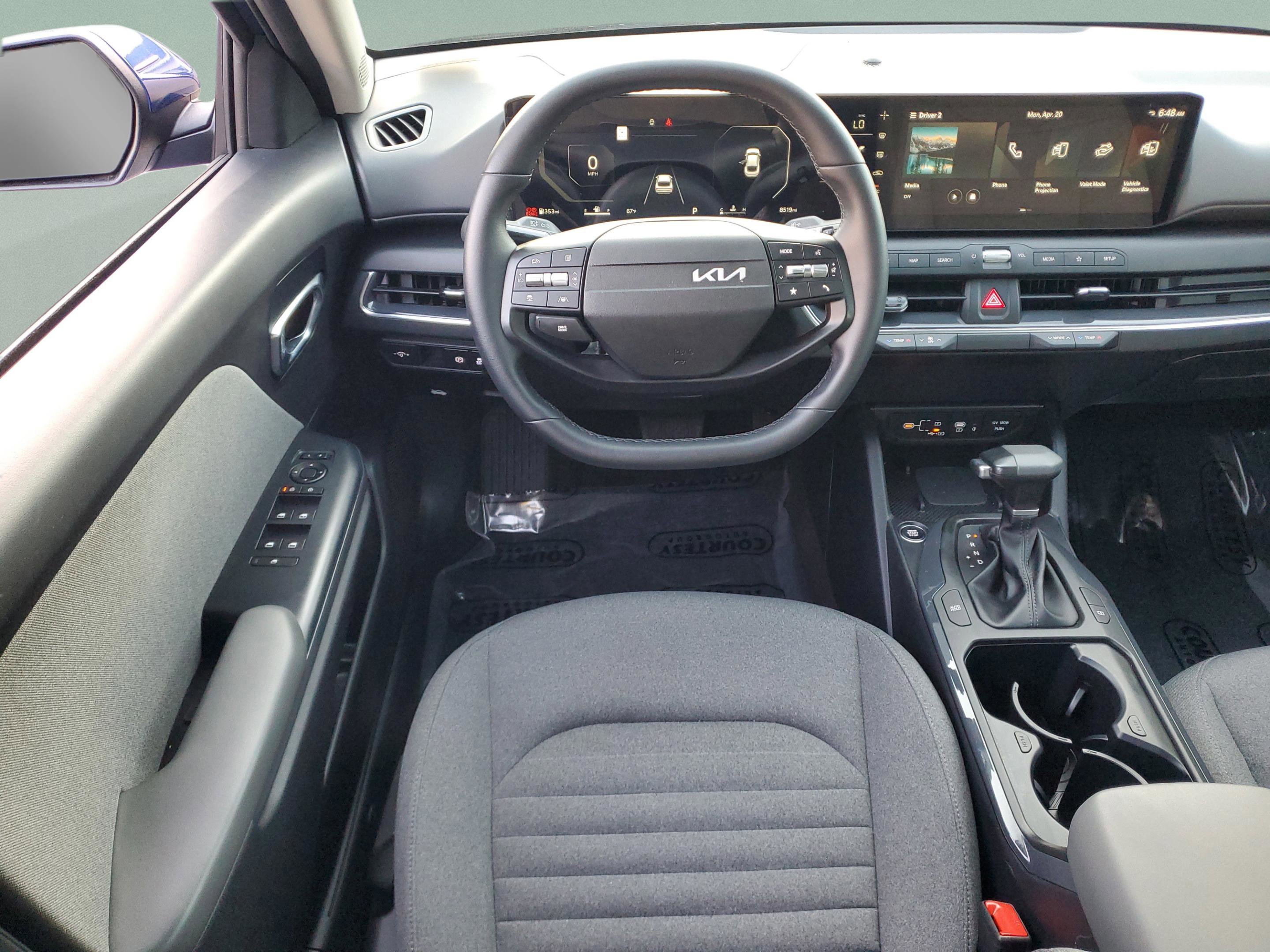 Certified 2025 Kia K4 EX FWD image 9