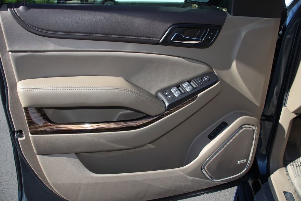 Used 2020 GMC Yukon XL SLT w/ Premium Edition image 22