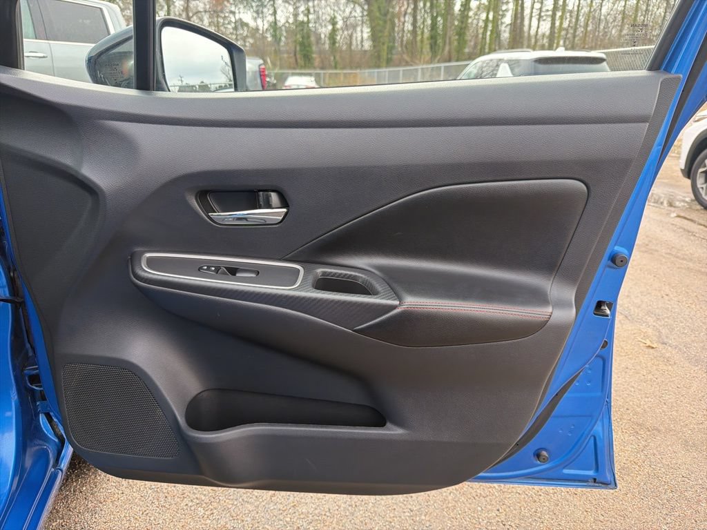 Used 2024 Nissan Versa SR FWD image 27