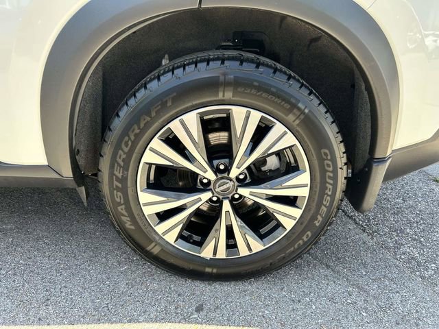 Used 2023 Nissan Rogue SV AWD/4WD image 8