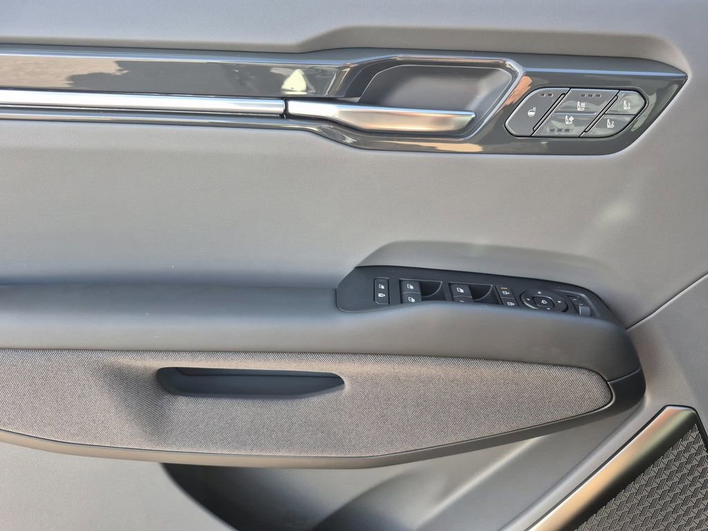 New 2026 Kia EV9 Land w/ Nightfall Edition Package image 6