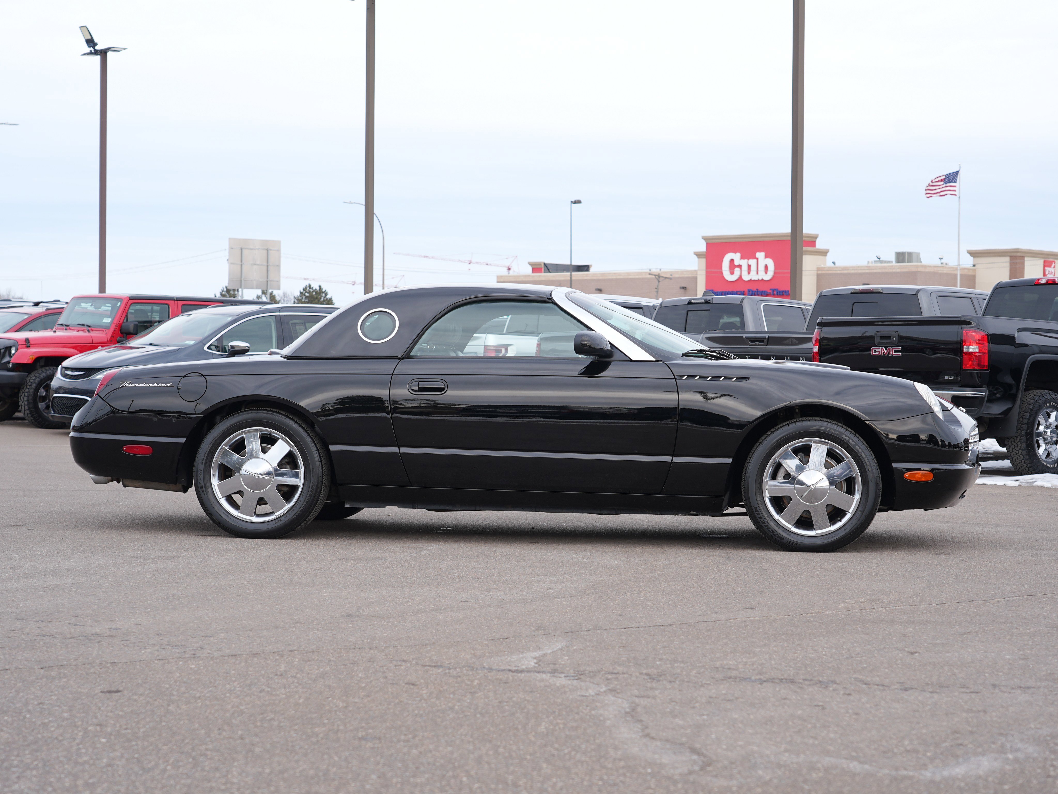 Used 2002 Ford Thunderbird image 2