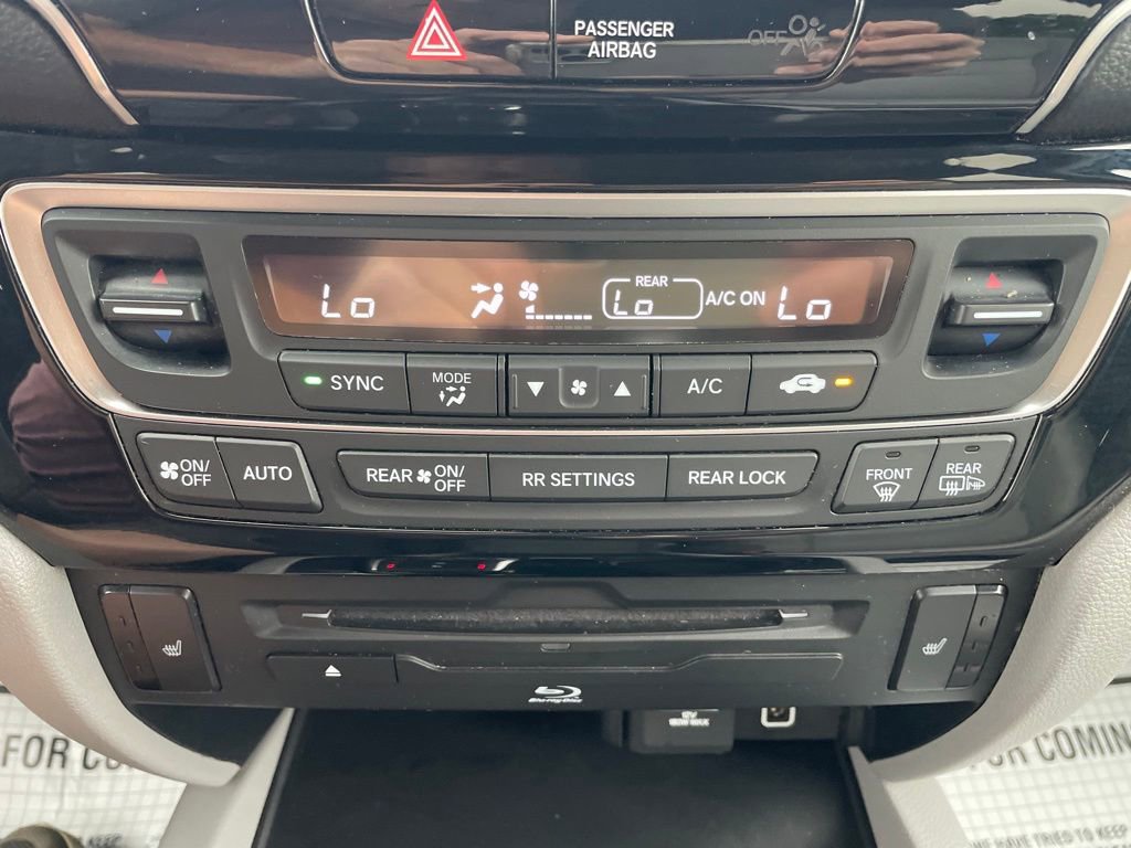 Used 2021 Honda Pilot Touring image 26