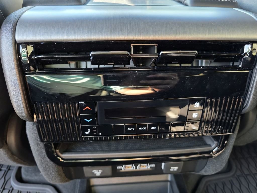 New 2025 Jeep Wagoneer Series II w/ Premium Group I image 40