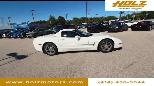 Used 2002 Chevrolet Corvette Convertible w/ Preferred Equipment Group2 RWD image 10