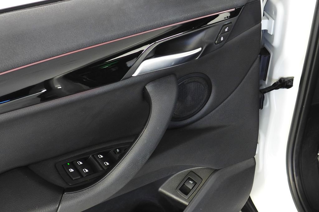 Used 2020 BMW X1 sDrive28i w/ Convenience Package image 12