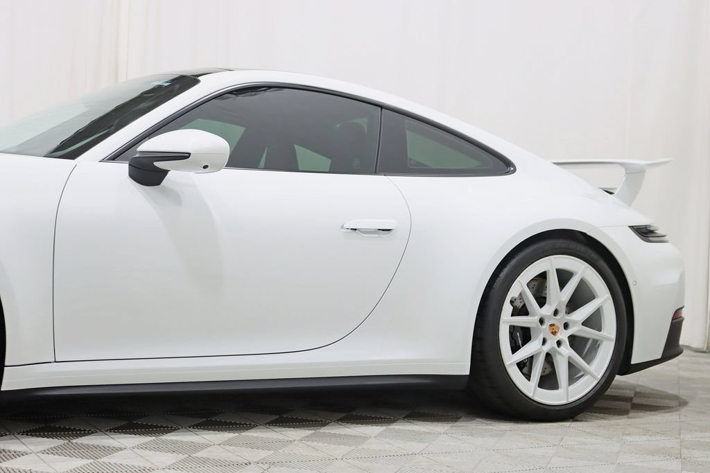 Used 2026 Porsche 911 GTS image 4