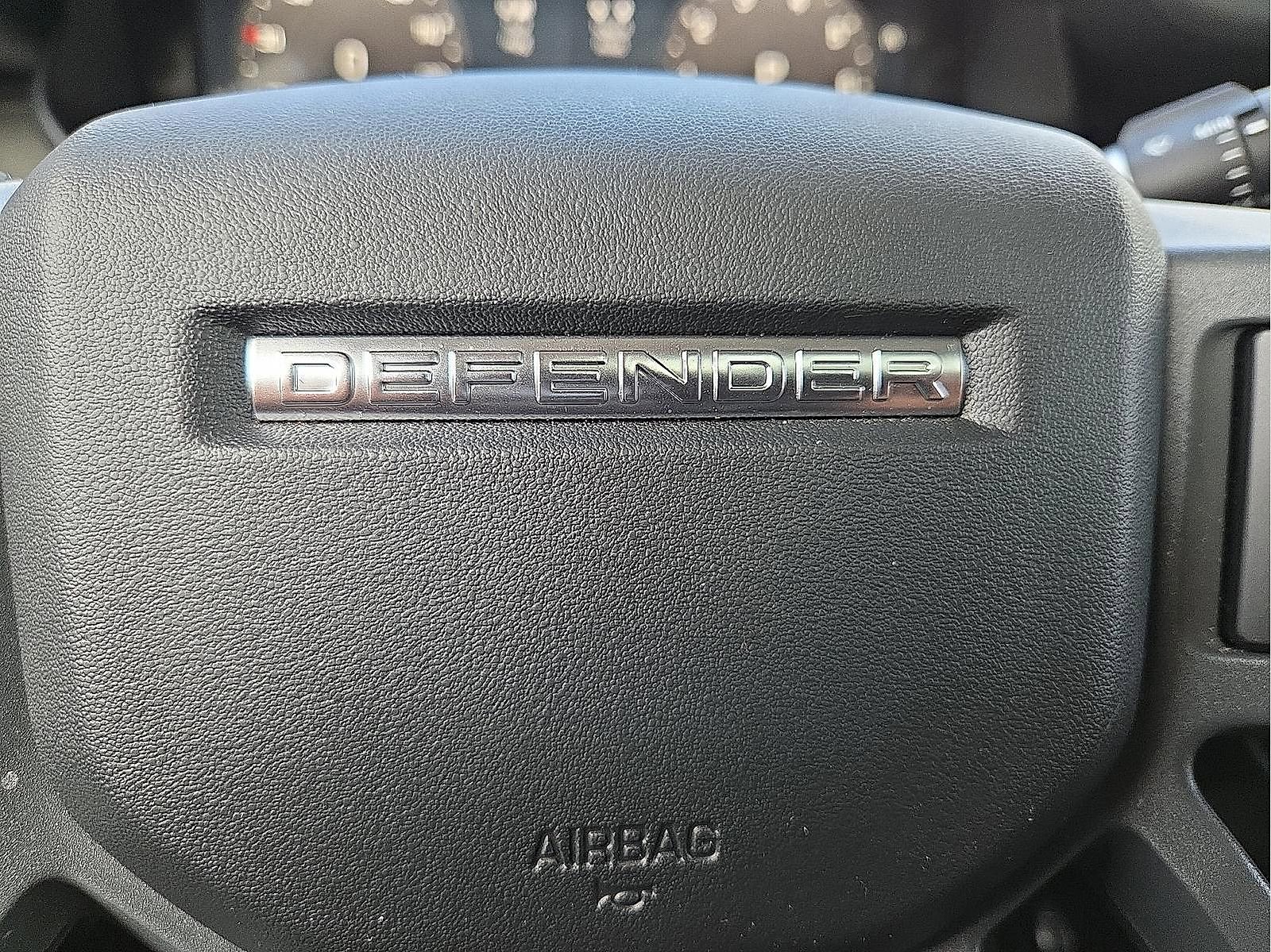Used 2025 Land Rover Defender 110 S AWD/4WD image 22