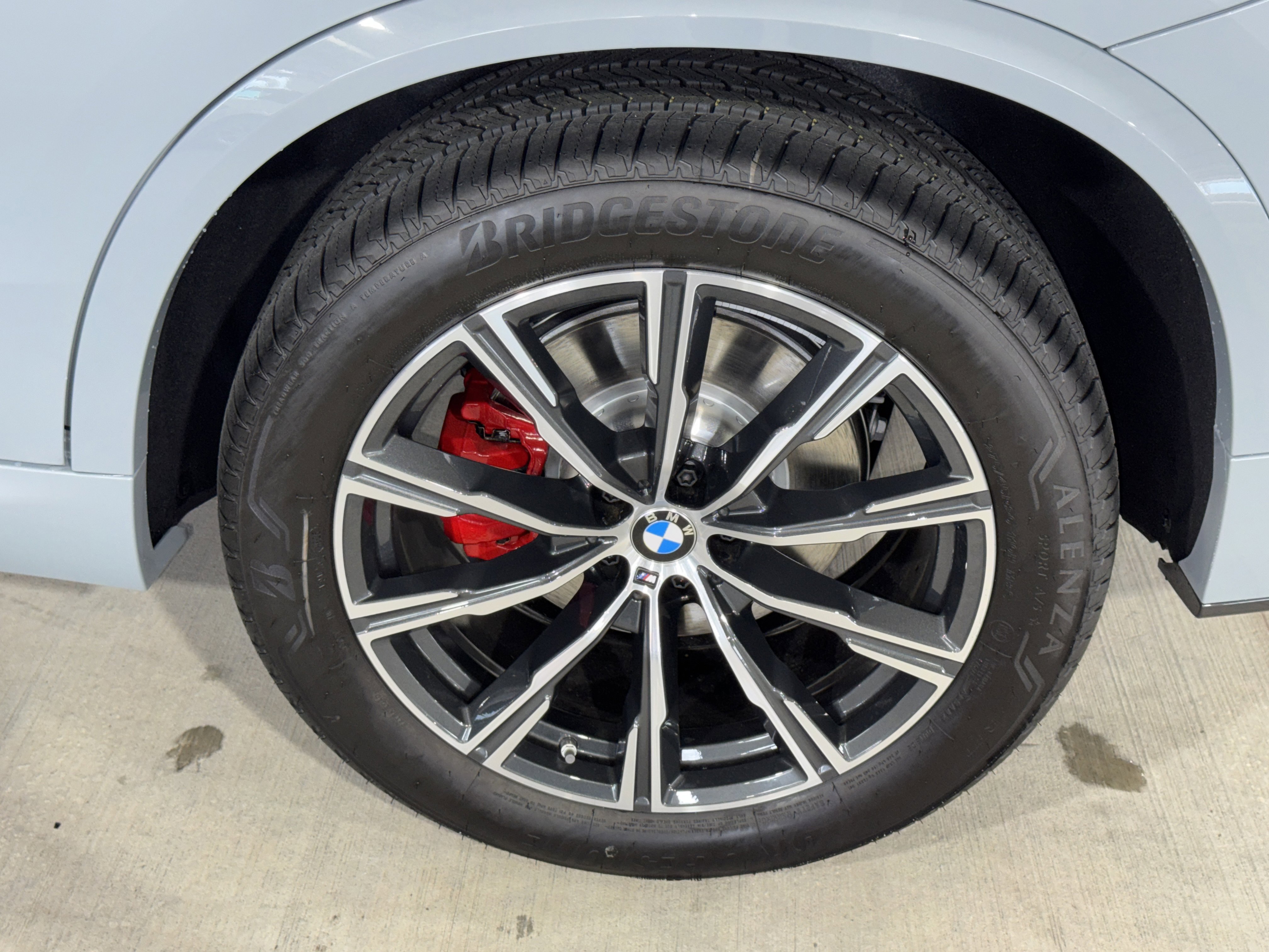 New 2026 BMW X5 sDrive40i w/ M Sport Package image 25