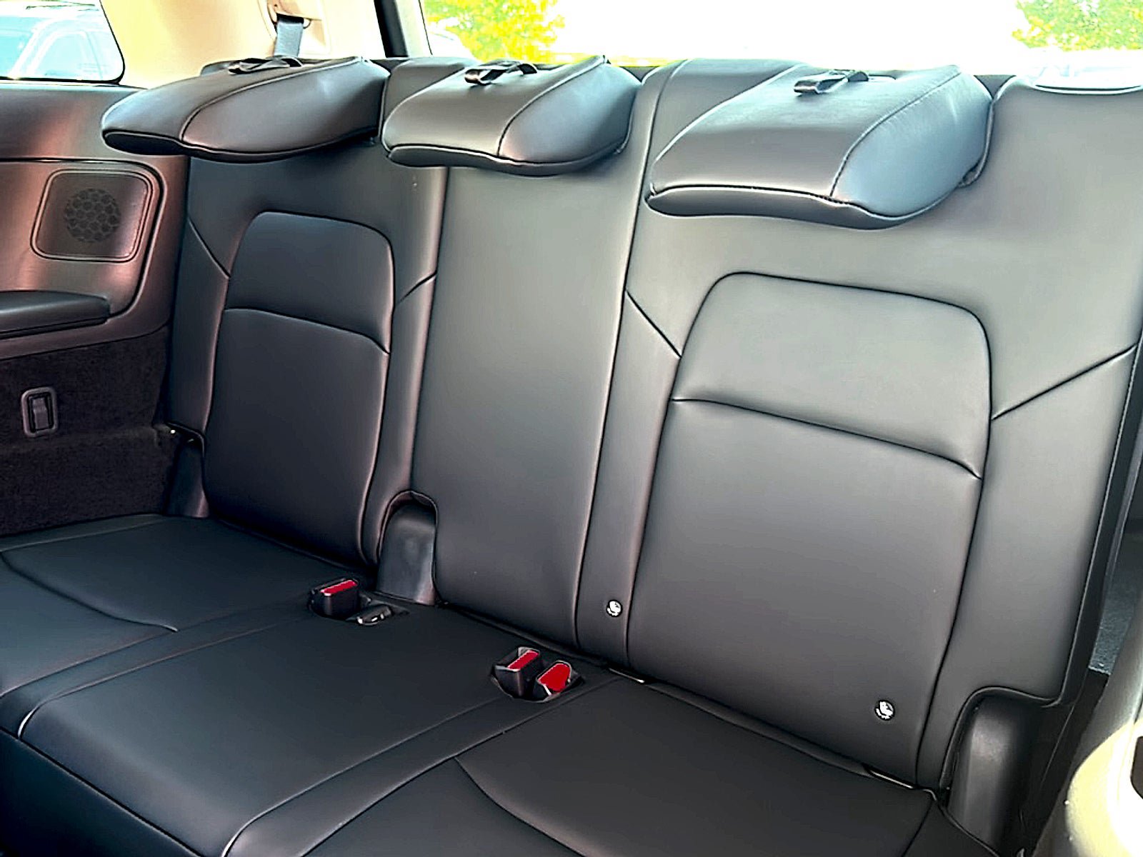 New 2026 Nissan Pathfinder SL w/ SL Premium Package FWD image 18