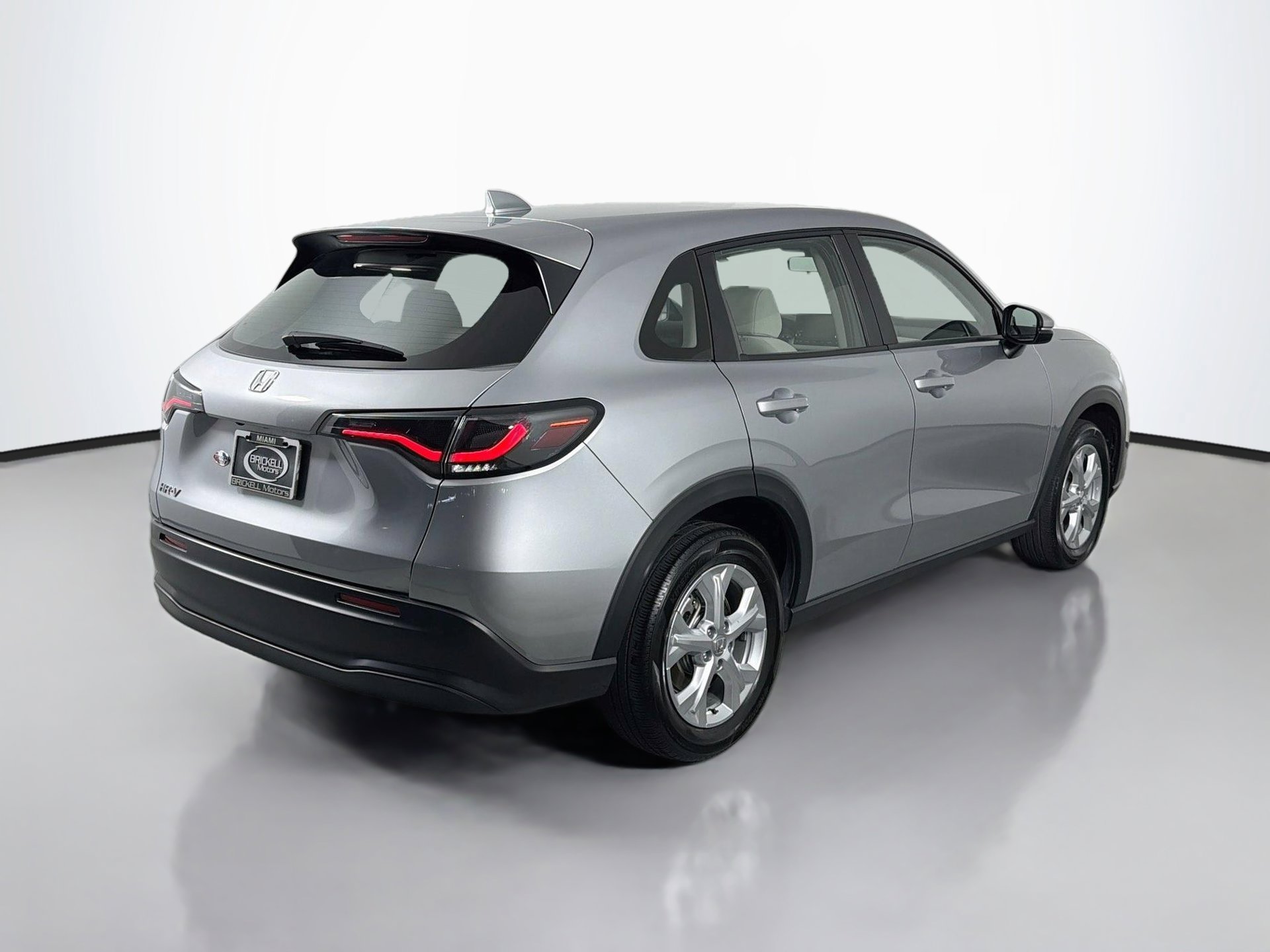 Certified 2024 Honda HR-V LX image 3