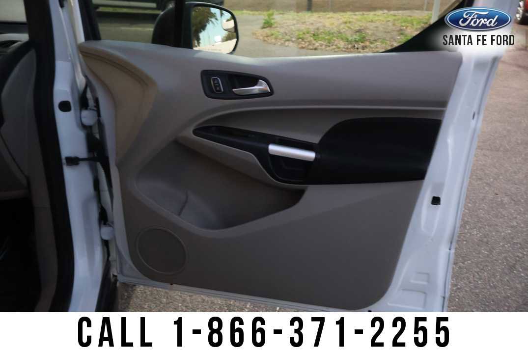 Used 2021 Ford Transit Connect XLT image 9