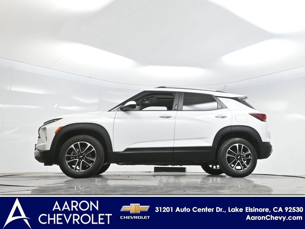 New 2025 Chevrolet TrailBlazer LT w/ Convenience Package AWD/4WD image 6