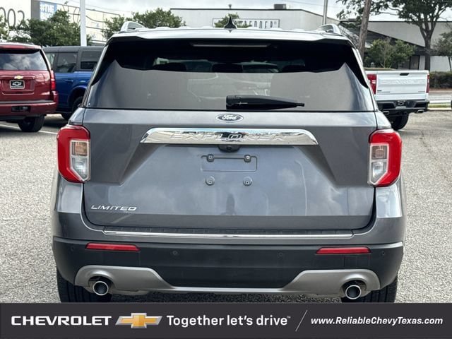Used 2021 Ford Explorer Limited w/ Equipment Group 301A RWD image 7