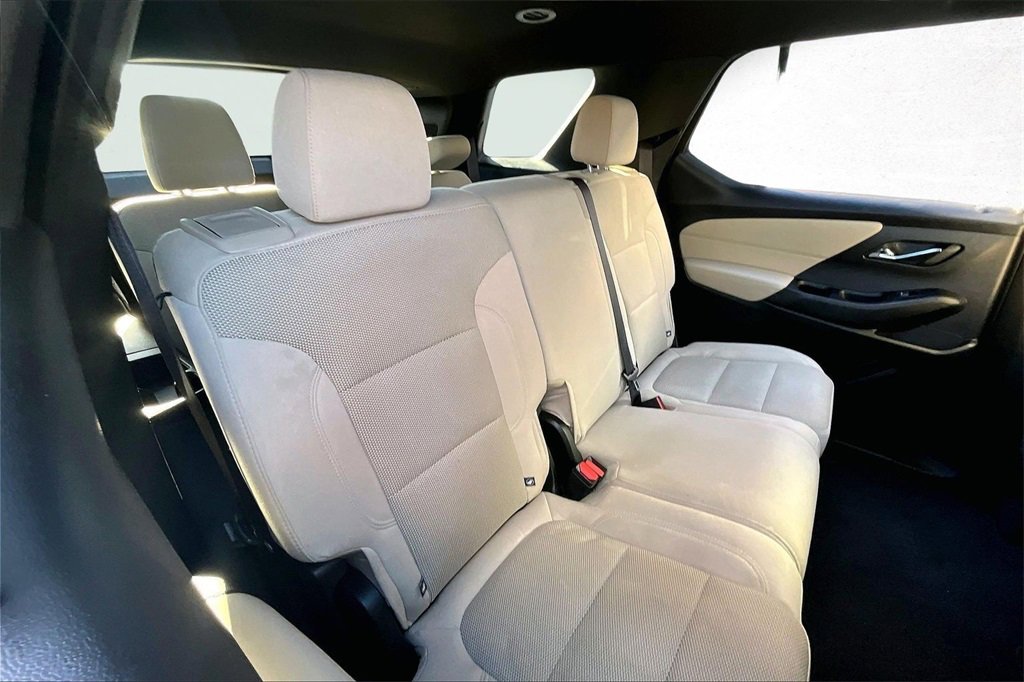 Used 2023 Chevrolet Traverse LS w/ Safety Package image 26