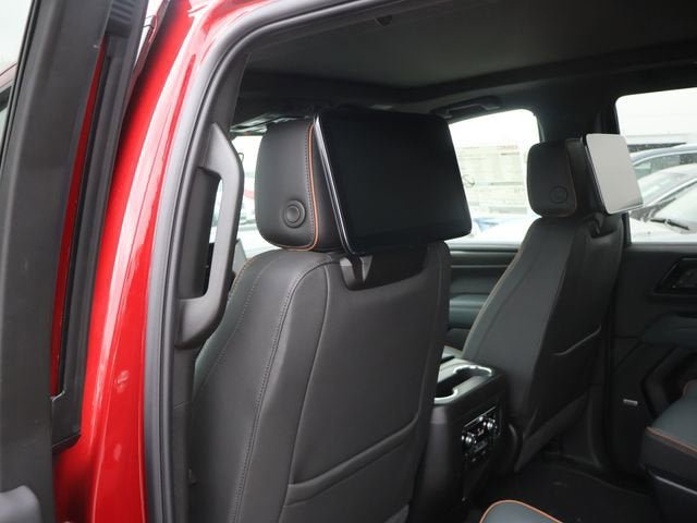 New 2026 GMC Yukon AT4 w/ AT4 Premium Plus Package AWD/4WD image 12