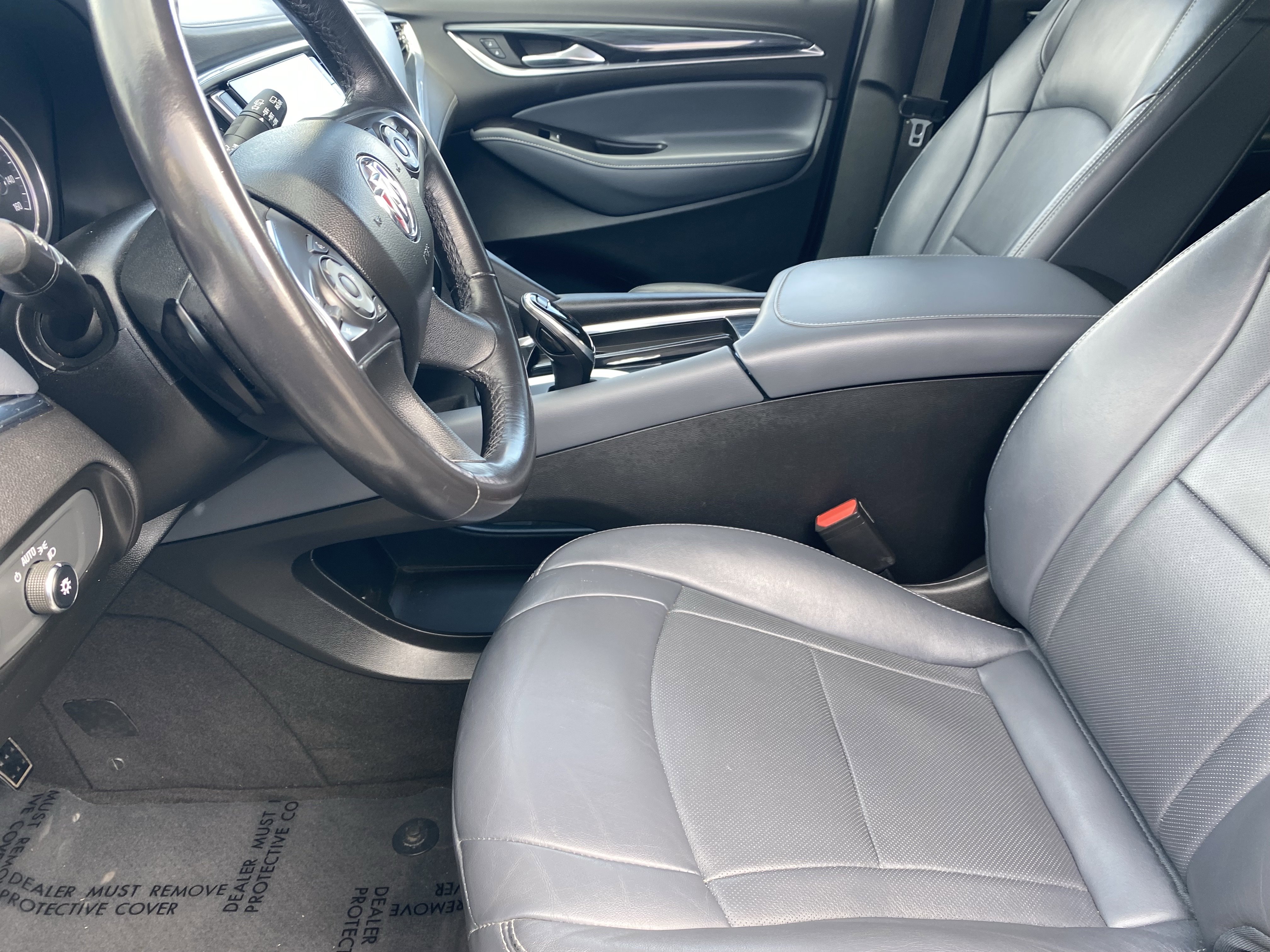 Used 2020 Buick Enclave Essence image 17