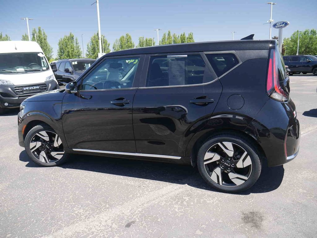 Used 2024 Kia Soul GT-Line FWD image 16