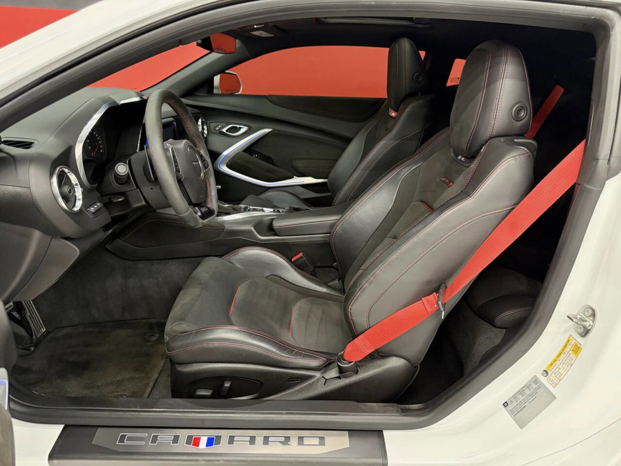 Used 2017 Chevrolet Camaro ZL1 image 22