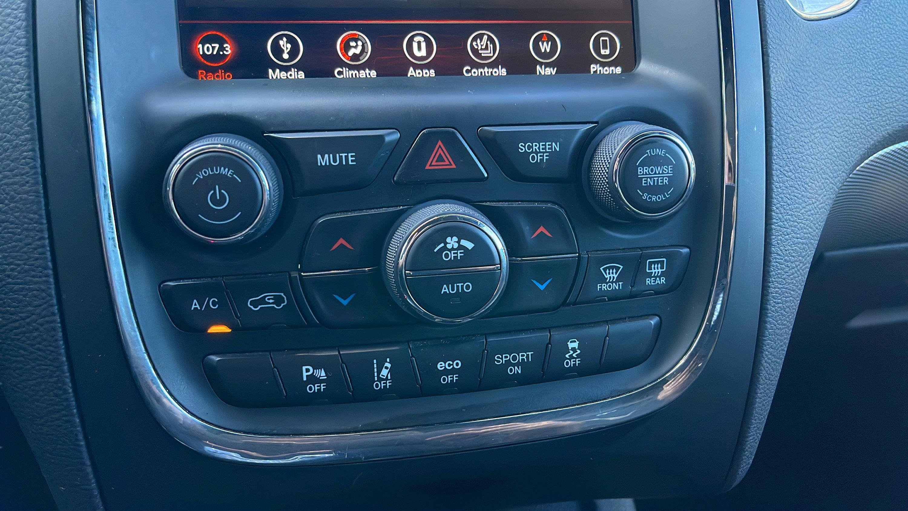 Used 2019 Dodge Durango R/T w/ Technology Group image 17