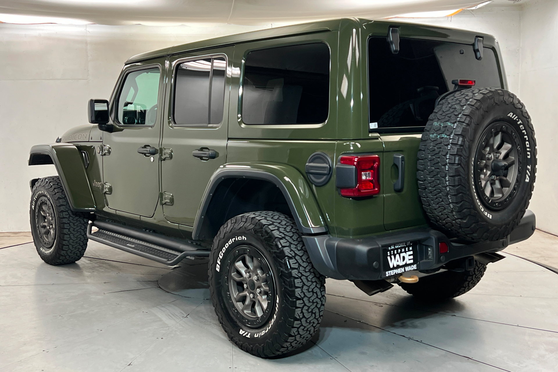 Used 2023 Jeep Wrangler Unlimited Rubicon 392 w/ Trailer Tow Package AWD/4WD image 3