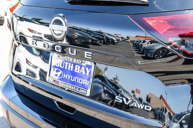 Used 2024 Nissan Rogue SV AWD/4WD image 7