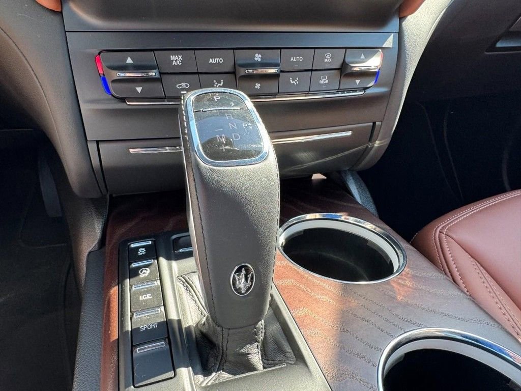 Used 2022 Maserati Ghibli Modena image 21