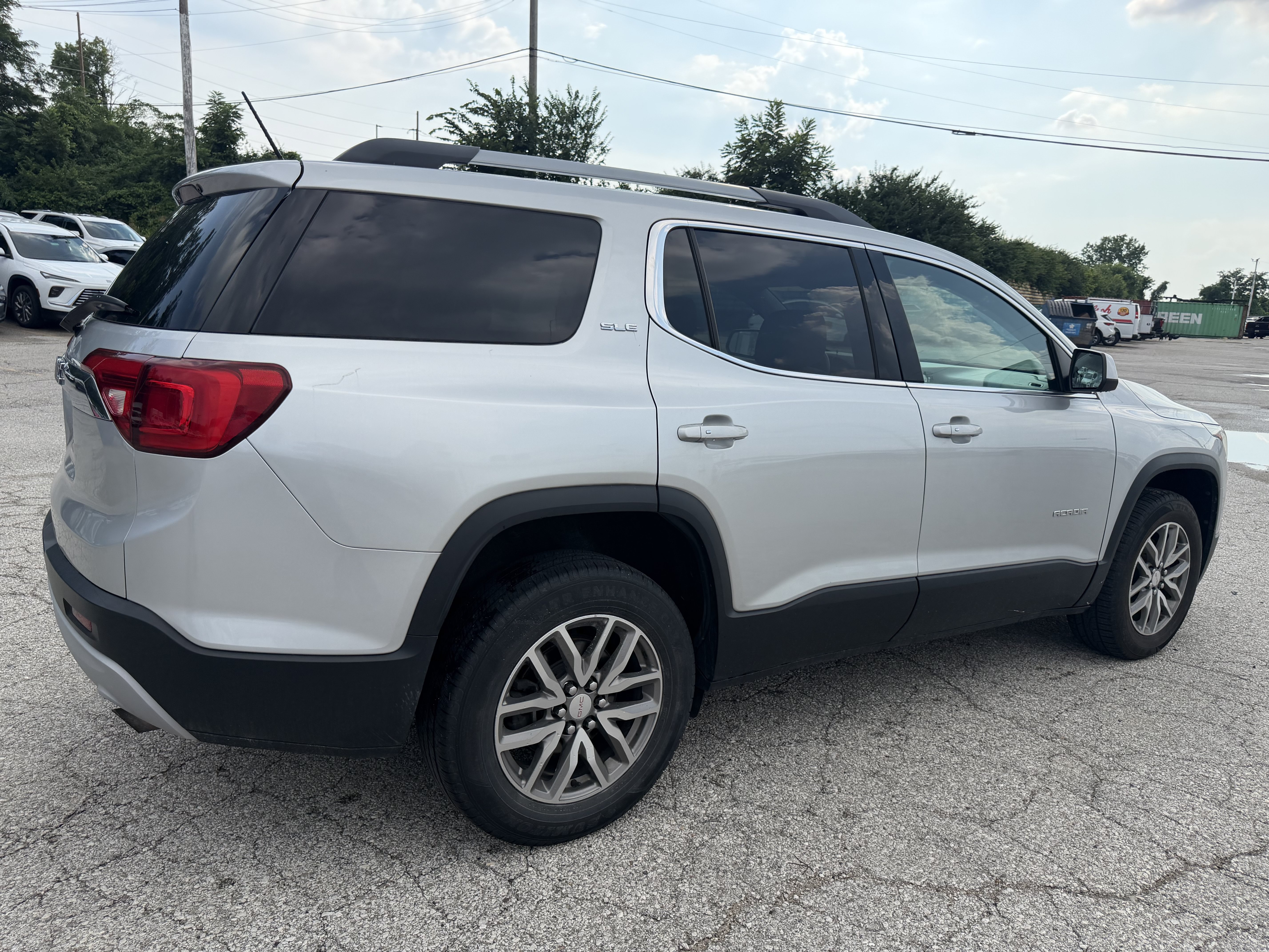 Used 2019 GMC Acadia SLE AWD/4WD image 7