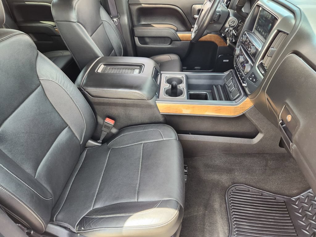 Used 2016 Chevrolet Silverado 1500 LTZ w/ LTZ Plus Package AWD/4WD image 14